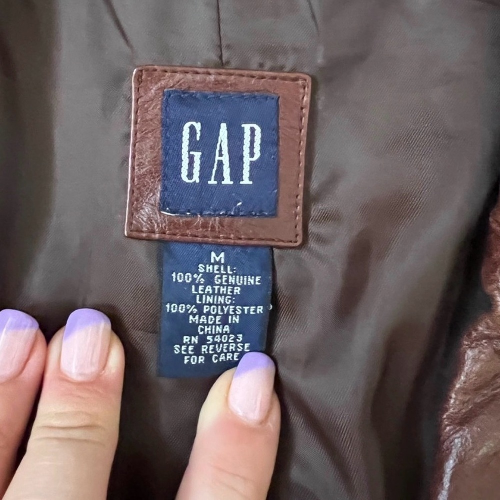 Gap 2000s Vintage Leather Jacket - image 2